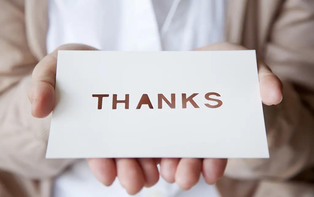 紙墨有聲，裁寄師恩丨開學(xué)季，親手將這份禮物送給老師吧！